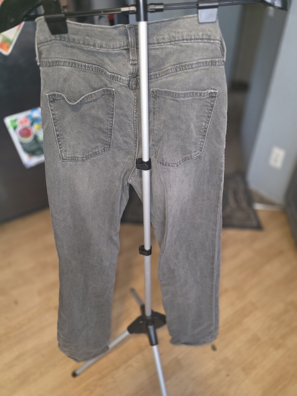 Old Navy Kids Straight Leg Jeans - Gray - Picture 3 of 4